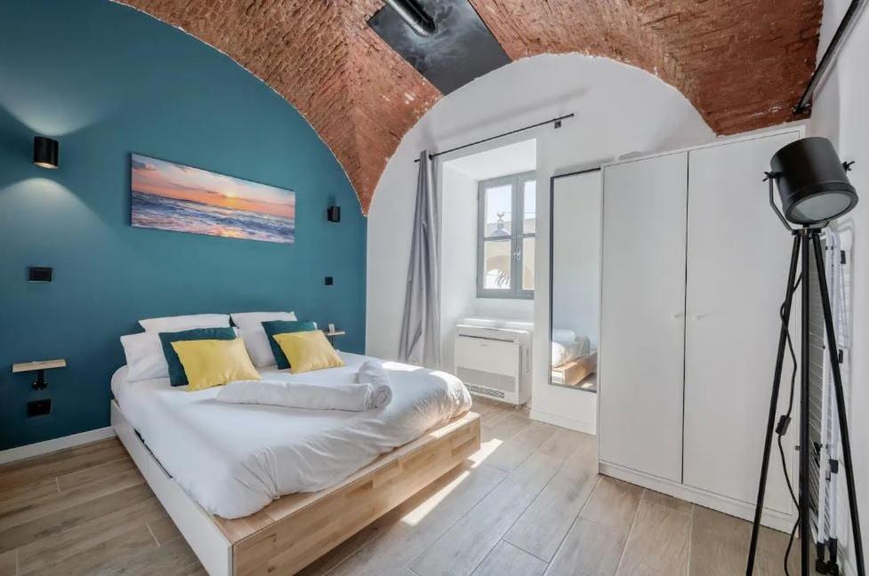 Appartamento Superbe Au Coeur Du Vieux ! Nizza